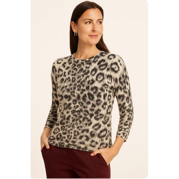 Talbots 100% Pure Cashmere Sweater Size Medium petite Animal Print 3/4 Sleeve - Picture 1 of 6